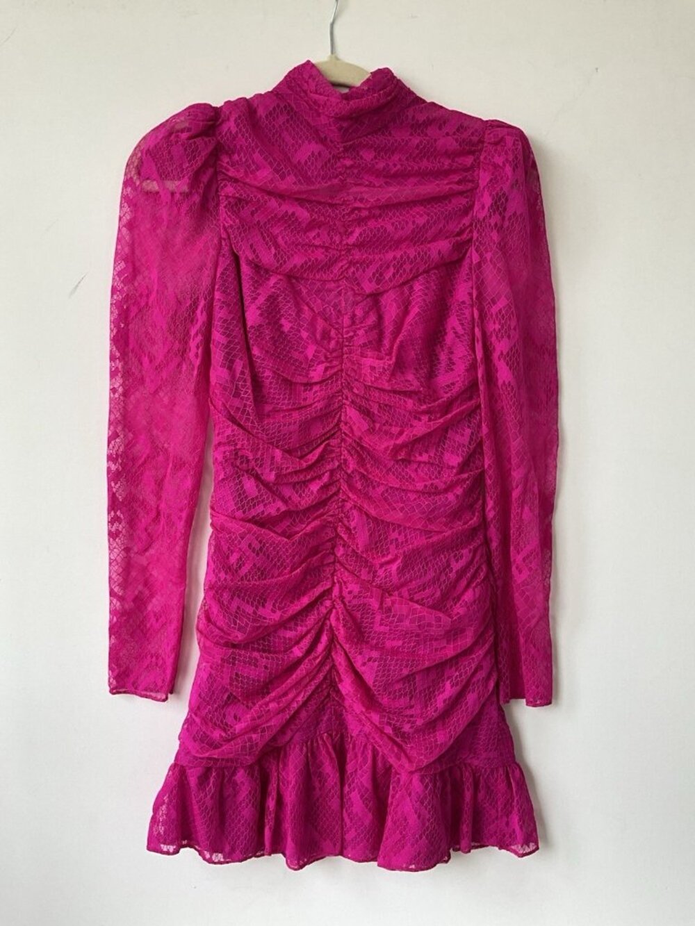 Saylor Darcy Ruched Mini Dress Pink Lace Long Sleeve Bodycon Ruffle Hem Size M - Picture 2 of 5